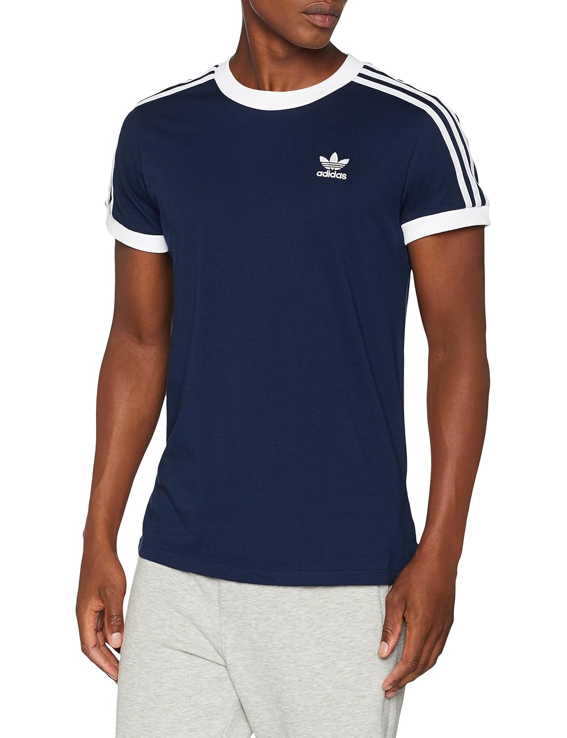 adidas 女式 3 条纹 t 恤